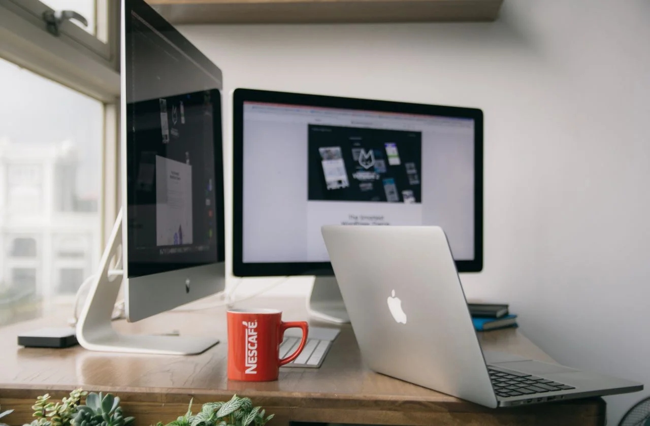 What I Consider Before Choosing the Technology for a Website